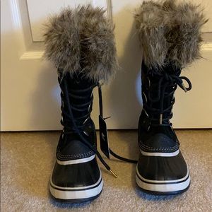 Sorel waterproof winter snow or rain boots